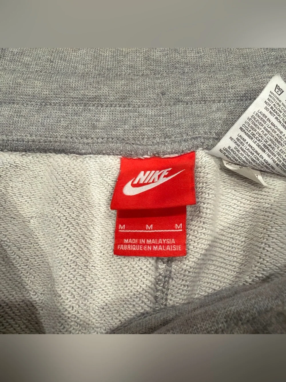 Nike Sweat Shorts Logo Pockets Drawstring Gray Men’s Medium